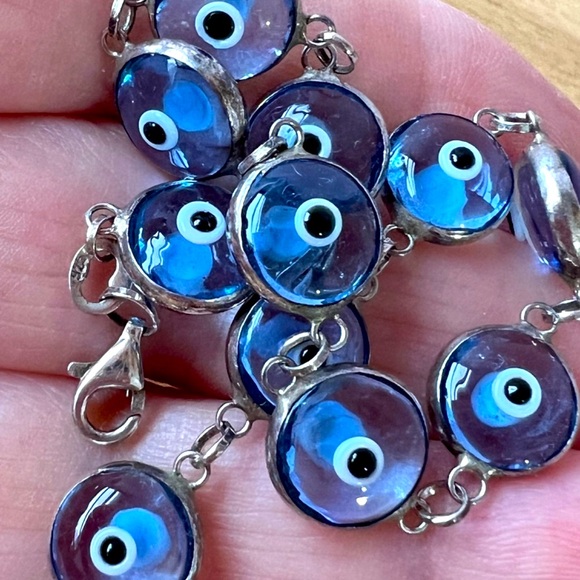 VINTAGE STERLING SILVER BLUE EVIL EYE PROTECTION BRACELET SOLID MADE BEAUTIFUL - Picture 13 of 16